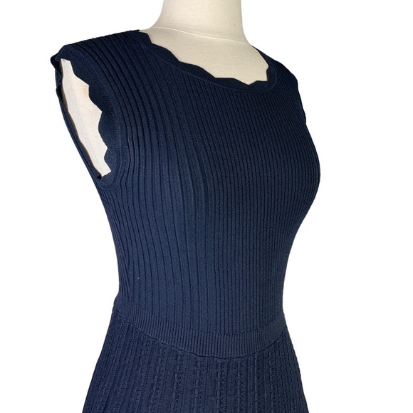 Rebecca Taylor Dresses & Skirts - Rebecca Taylor Tailored navy blue sleeveless dress size small